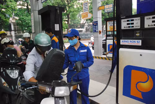 Điều hành giá xăng dầu phù hợp mục tiêu kiềm chế lạm phát ảnh 1