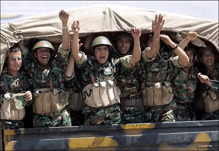 Syria chuẩn bị 8.000 phi công cảm tử chống phương Tây ảnh 1