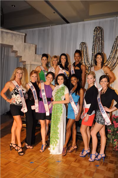 Cựu hoa hậu quý bà Kim Hồng làm giám khảo Mrs America ảnh 2