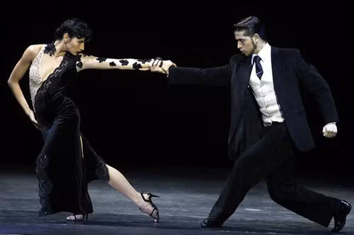 Những khoảnh khắc 'xuất thần' với vũ điệu Tango ảnh 7