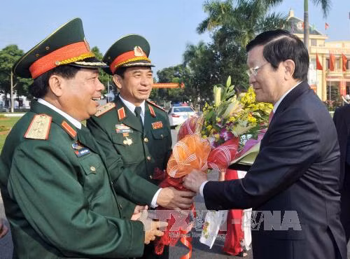 Chủ tịch nước trao Huân chương Quân công hạng Nhất cho Lực lượng vũ trang Quân khu 1 ảnh 2