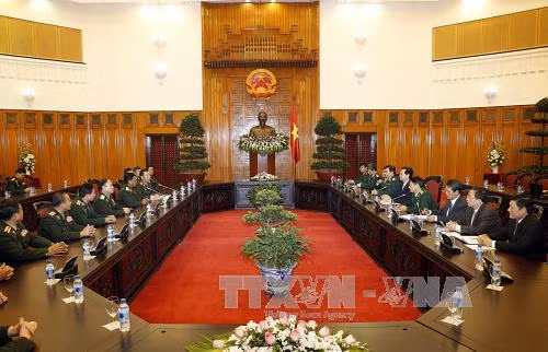Thủ tướng tiếp Tổng Tham mưu trưởng Quân đội nhân dân Lào ảnh 1