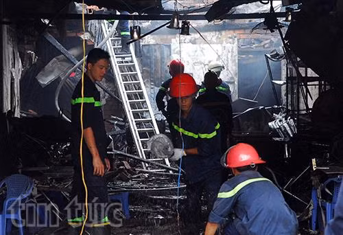 Hỏa hoạn tại quán hủ tiếu có thể do rò khí gas ảnh 3