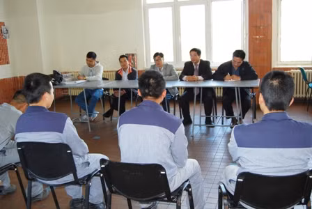 Thu hút người Việt trẻ ở Séc vào lực lượng chống ma túy ảnh 2