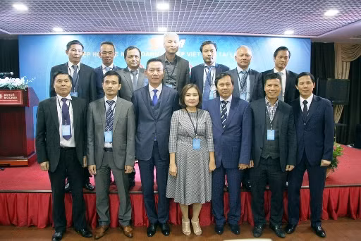 Gắn kết doanh nghiệp Việt tại Nga trong điều kiện kinh tế khó khăn ảnh 1