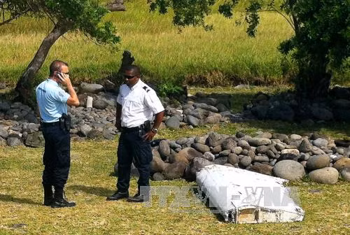 Philippines bác tin thấy xác MH370 bên trong chứa xương người ảnh 1