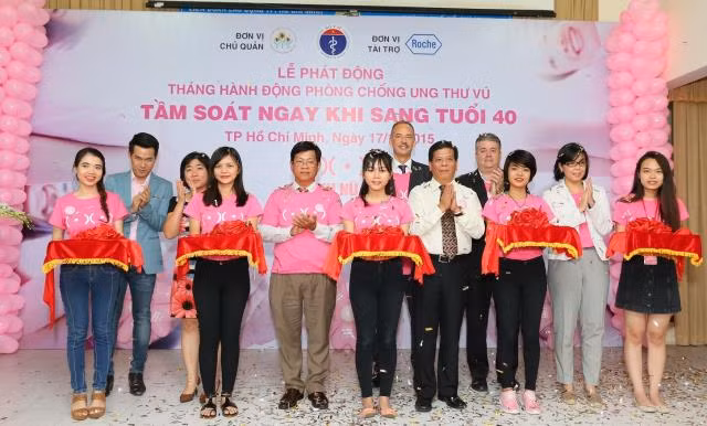 Miễn phí tầm soát ung thư vú cho 12.000 chị em ảnh 1