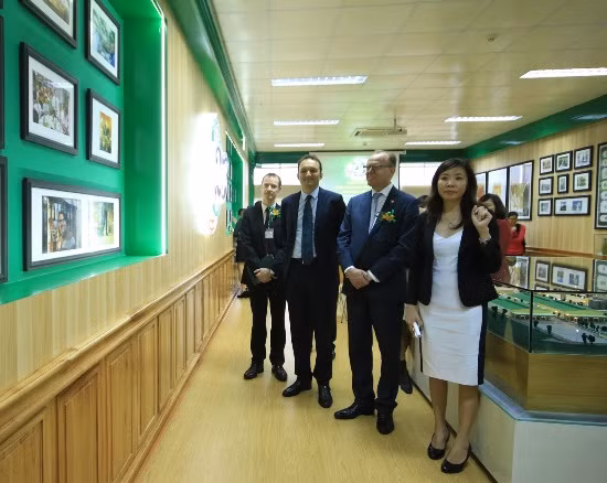 Khai trương tour tham quan nhà máy bia Carlsberg Việt Nam ảnh 1