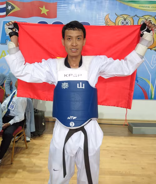 2 HCV từ taekwondo và vovinam ảnh 1