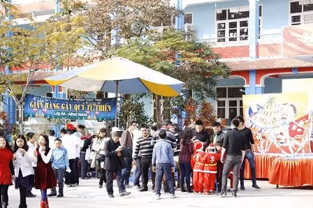 Học sinh tiểu học ủng hộ 15,5 triệu đồng cho quỹ 'Cơm có thịt' ảnh 1