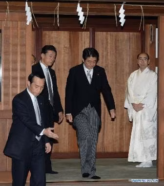 Nga phản ứng việc Thủ tướng Nhật viếng đền Yasukuni ảnh 1