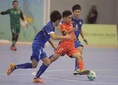 Đội tuyển Futsal nam và nữ Việt Nam cùng giành HCB ảnh 1