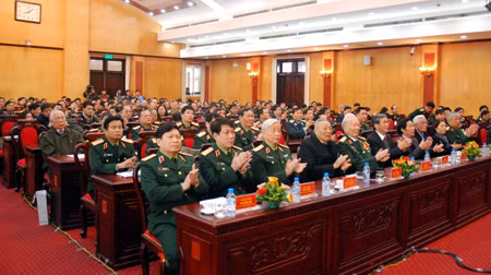 'Đồng chí Nguyễn Chí Thanh với cách mạng Việt Nam và quê hương Thừa Thiên-Huế' ảnh 3