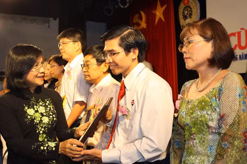 TPHCM chăm lo Tết cho công nhân, người nghèo ảnh 1