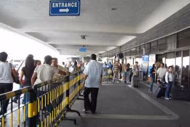 Một thị trưởng Philippines bị ám sát tại sân bay ảnh 1
