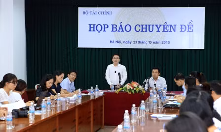 Siết chặt mua sắm và sử dụng xe công ảnh 1