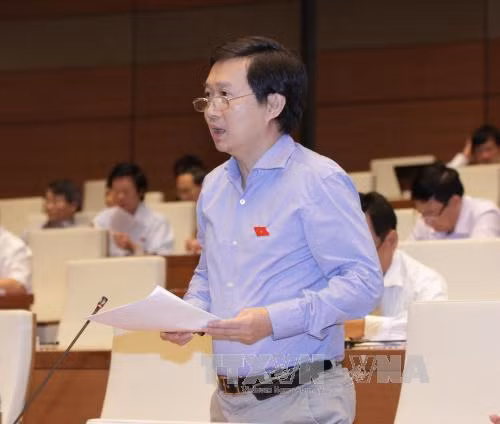 Thảo luận về dự thảo văn kiện trình Đại hội Đảng lần thứ XII ảnh 1