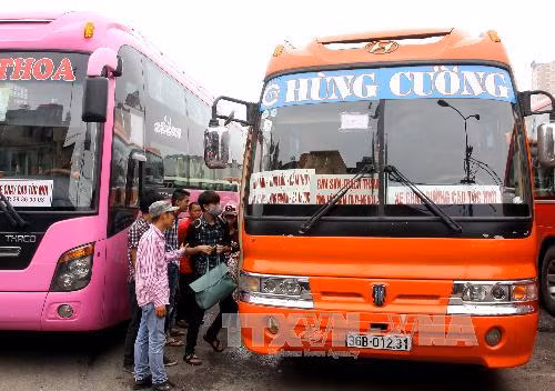Xăng giảm, hàng tiêu dùng vẫn 'án binh bất động' ảnh 1