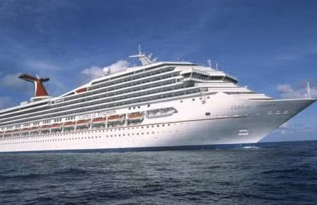 Tàu Carnival Triumph được kéo về Mỹ ảnh 1