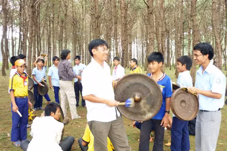 Giữ tiếng cồng chiêng Ba Na nơi cổng trời MangYang ảnh 1