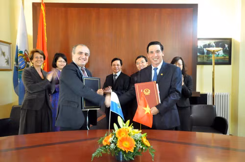 Việt Nam và San Marino ký hiệp định thuế ảnh 1
