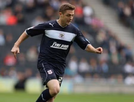 Robbie Rogers thừa nhận đồng tính và 'về hưu' ở tuổi 25 ảnh 1