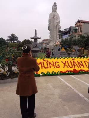 Đầu năm yên bình đi lễ cầu may ảnh 13