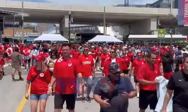 Sắc màu World Cup 2026 của cộng đồng người Thổ Nhĩ Kỳ tại Canada
