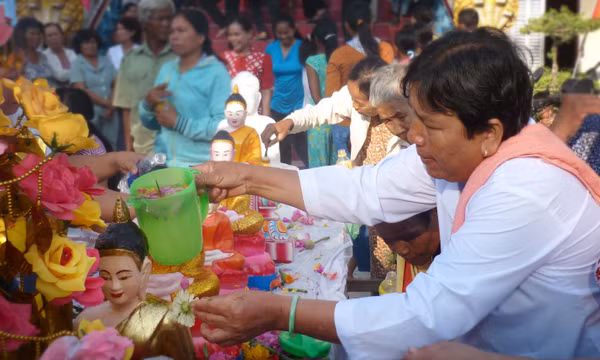 Rộn ràng Tết cổ truyền Chôl Chnăm Thmây của đồng bào Khmer Nam bộ