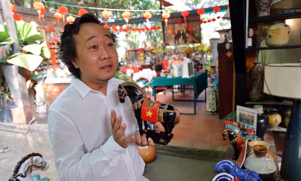 Ngựa gốm Lái Thiêu “lên ngôi” mùa Tết Bính Ngọ.