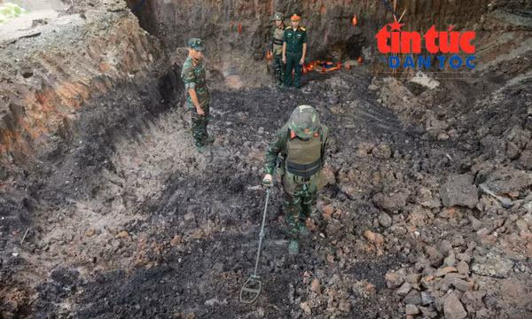 Tiếp tục mở rộng phạm vi khai quật tìm kiếm hài cốt liệt sĩ tại Công viên Lê Thị Riêng