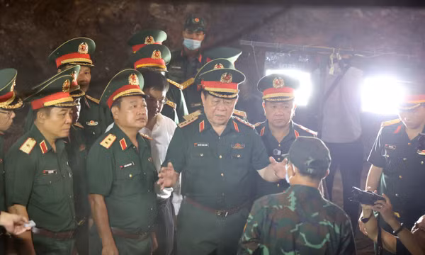 Đại tướng Nguyễn Trọng Nghĩa kiểm tra công tác tìm kiếm, quy tập hài cốt liệt sĩ tại TP Hồ Chí Minh.