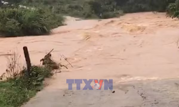 14 người chết và mất tích do mưa lũ khu vực Trung Bộ