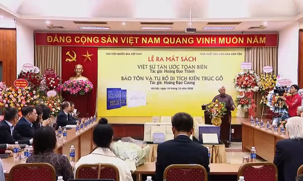 Gìn giữ ký ức lịch sử và di sản kiến trúc qua những trang sách