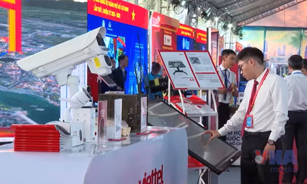 Huy động sức mạnh tổng thể cho giai đoạn phát triển mới