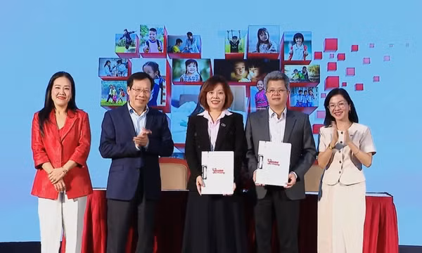Ra mắt Quỹ từ thiện 'Chạm yêu thương': Hỗ trợ hơn 10 nghìn người trong năm 2025