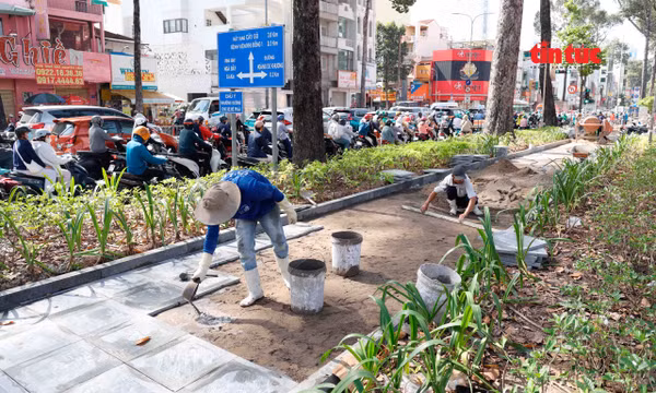 Vỉa hè ở TP Hồ Chí Minh 'khoác áo mới'