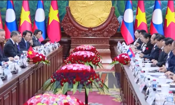 Bản chất đặc biệt của quan hệ Việt Nam - Lào