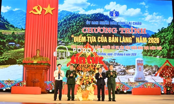 Tổ chức thực hiện chính sách cho người có uy tín