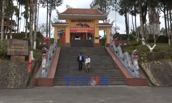 Phát triển du lịch 'về nguồn' trên vùng chiến khu cách mạng