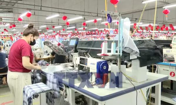 Chung tay tiết kiệm điện, bảo đảm an ninh năng lượng