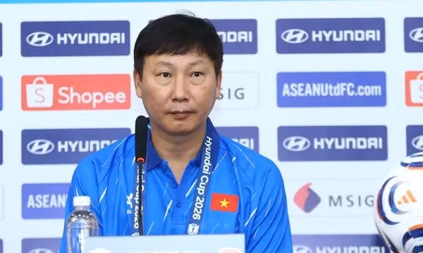 ASEAN Cup 2026: HLV Kim Sang Sik muốn Việt Nam đấu Campuchia bằng đội hình mạnh nhất