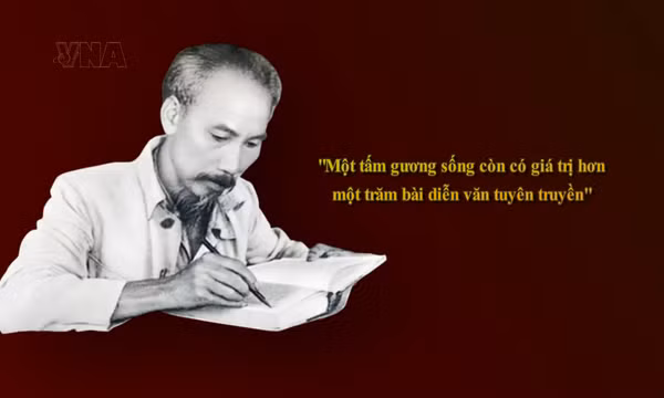Học Bác mỗi ngày: Nêu gương để dẫn dắt, củng cố niềm tin và khơi dậy khát vọng cống hiến