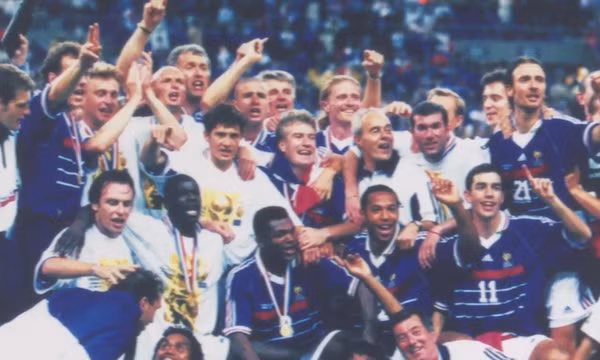 Những khoảnh khắc làm nên huyền thoại Les Bleus
