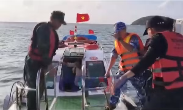 Cảnh sát biển khẩn trương cứu nạn vụ lật ca nô tại Phú Quốc