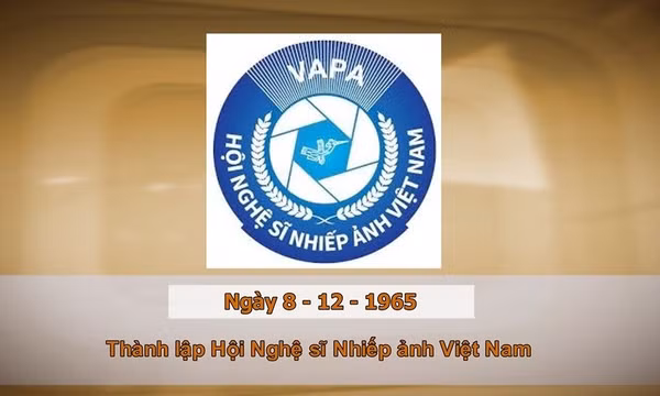 Khoảnh khắc và Sự kiện ngày 8/12 