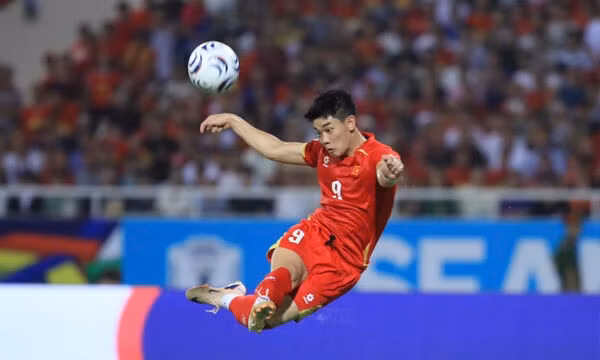 ASEAN Cup 2026: HLV Kim Sang Sik: Đình Bắc đã không chơi như được tập luyện trước đó
