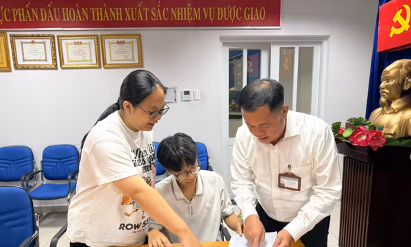 Hành trình hồ sơ đi B trở về với người thân