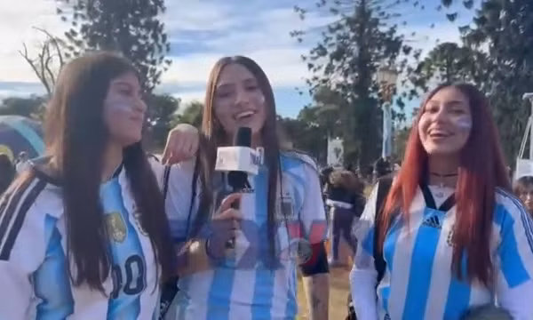Buenos Aires bùng nổ sau chiến thắng của Argentina trước Ai Cập