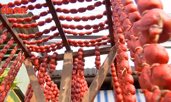 Độc đáo làng nghề làm 'tung lò mò' của người Chăm ở An Giang